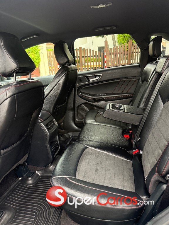 2020 Ford EDGE ST — foto 4 / 10