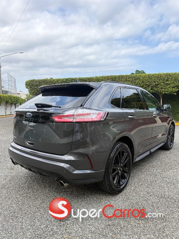 2020 Ford EDGE ST — foto 7 / 10