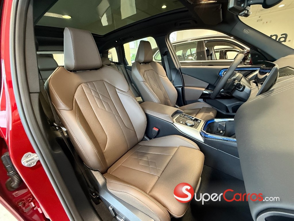 2027 BMW X 3 SDRIVE 20I M PACKAGE — foto 5 / 11