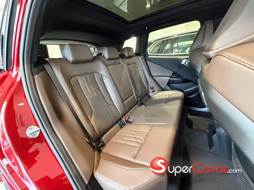 2027 BMW X 3 SDRIVE 20I M PACKAGE — foto 6 / 11