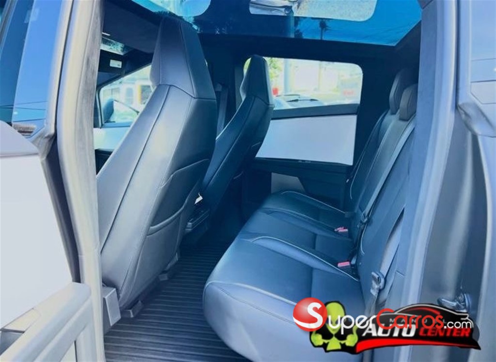 2024 Tesla CyberTruck — foto 5 / 12