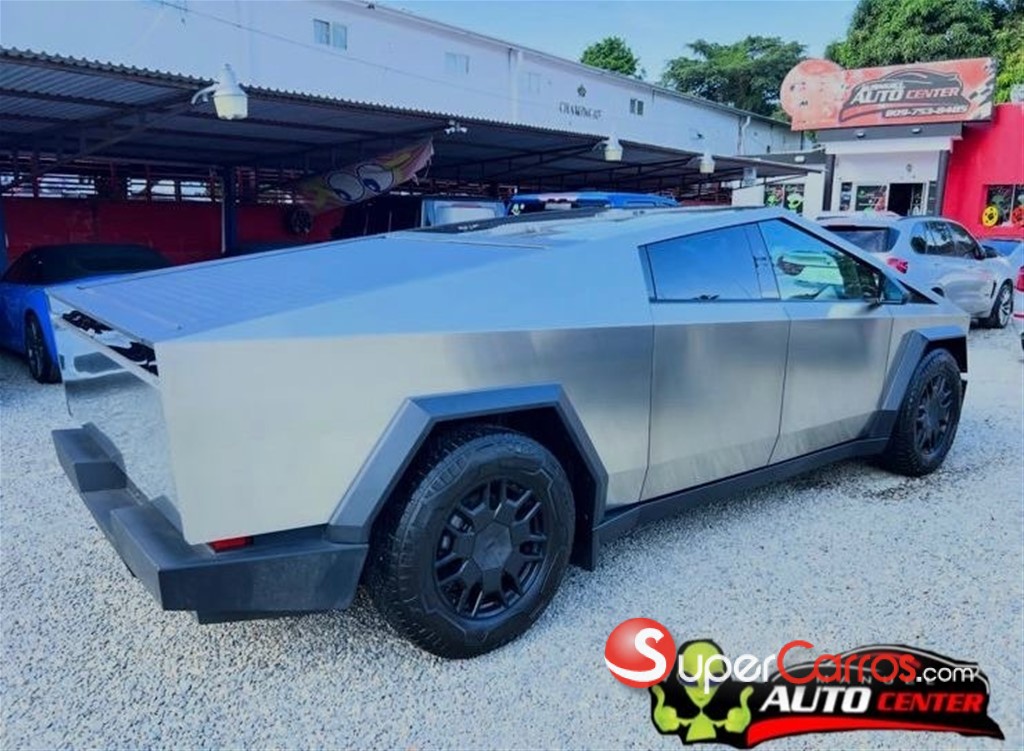 2024 Tesla CyberTruck — foto 11 / 12