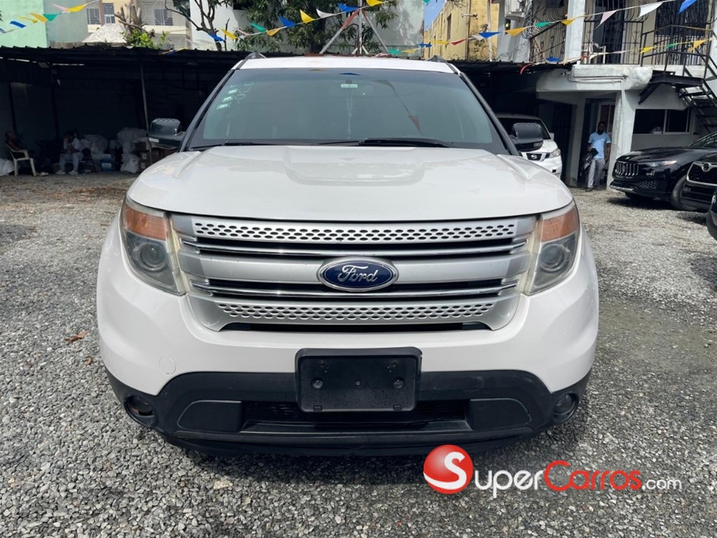 2013 Ford Explorer XLT — foto 2 / 12