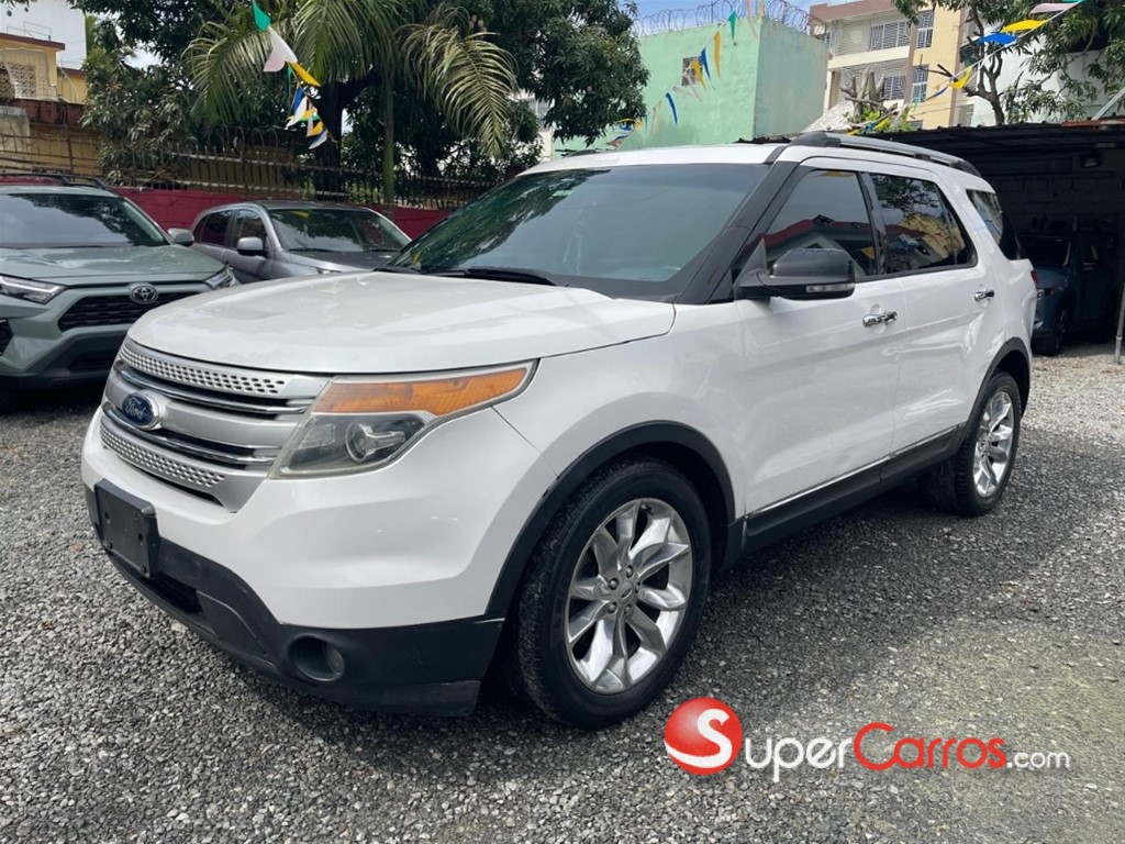 2013 Ford Explorer XLT — foto 3 / 12