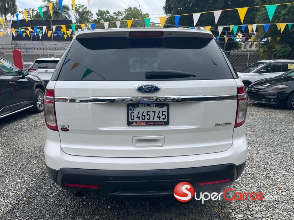 2013 Ford Explorer XLT — foto 4 / 12