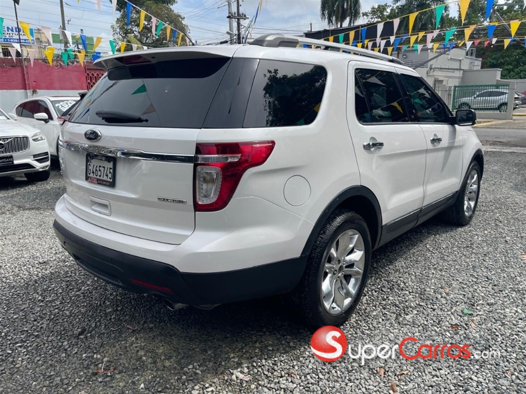 2013 Ford Explorer XLT — foto 5 / 12