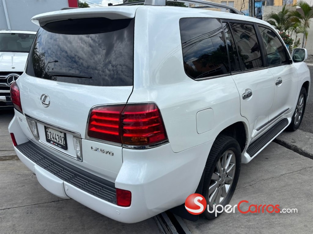 2011 Lexus LX 570 — foto 3 / 12