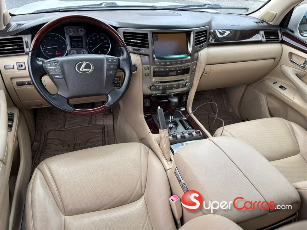 2011 Lexus LX 570 — foto 8 / 12
