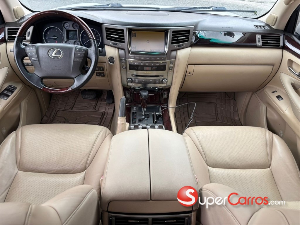 2011 Lexus LX 570 — foto 10 / 12