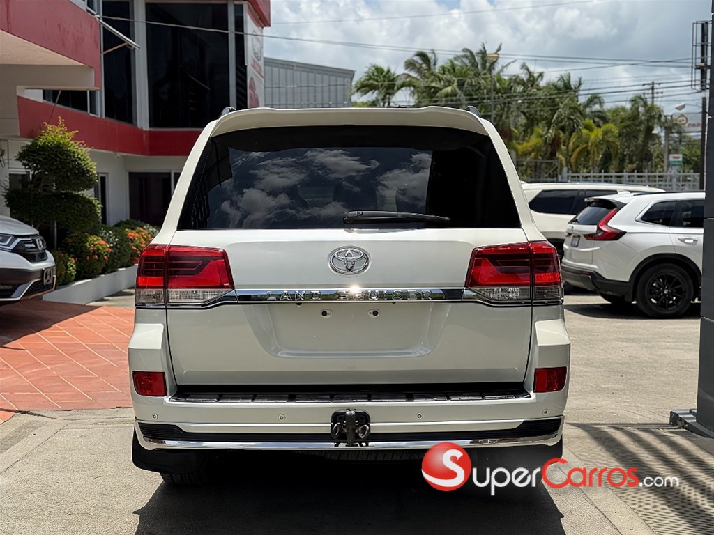 2017 Toyota Land Cruiser 200 VX-R — foto 5 / 11
