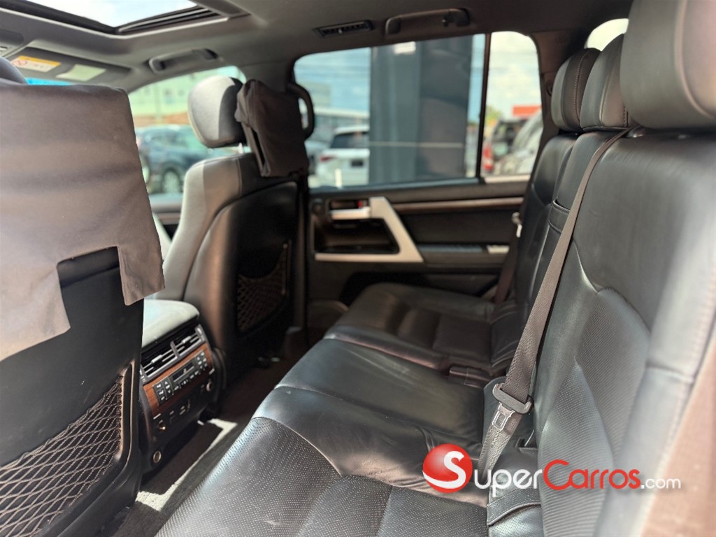 2017 Toyota Land Cruiser 200 VX-R — foto 8 / 11