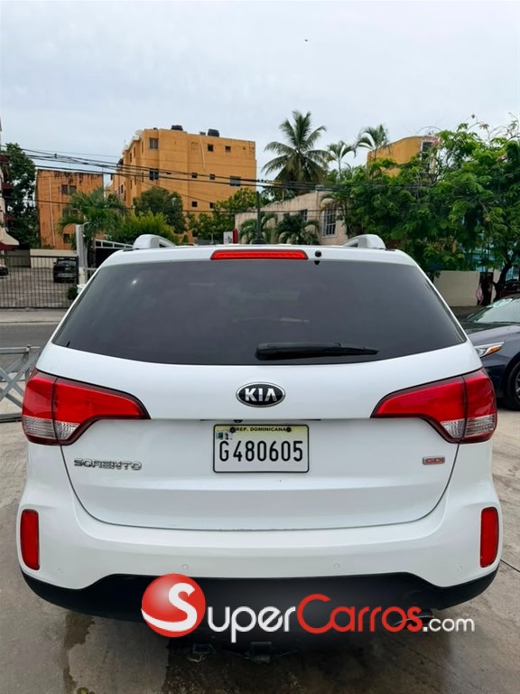 2014 Kia Sorento — foto 4 / 11