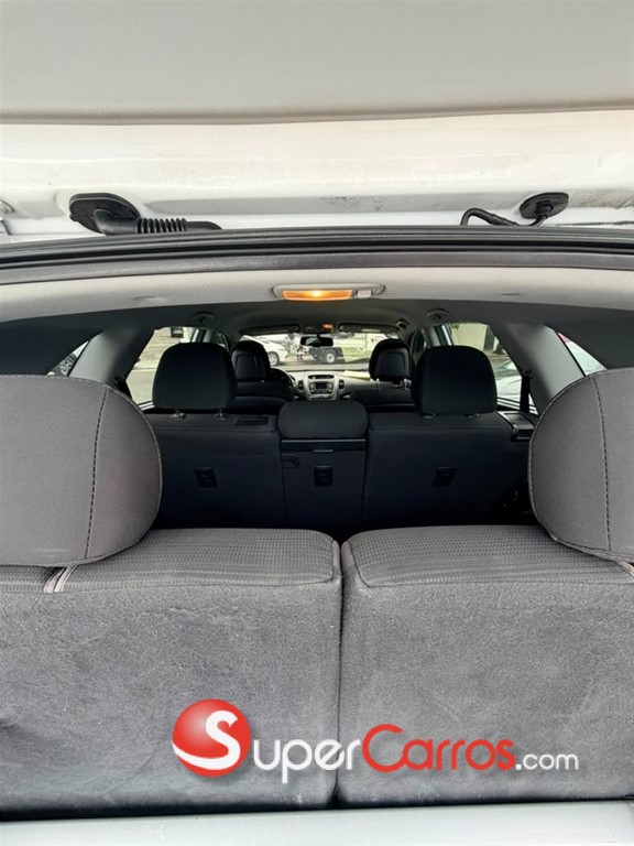 2014 Kia Sorento — foto 6 / 11