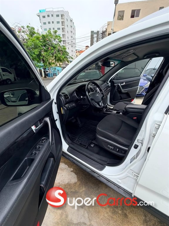 2014 Kia Sorento — foto 7 / 11