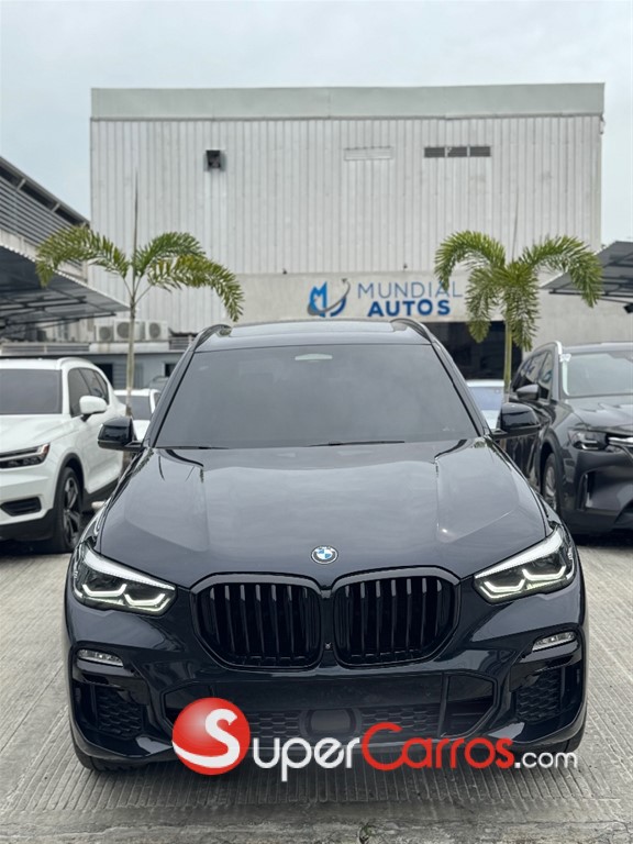 2021 BMW X 5 M Performance X-DRIVE 50i — foto 4 / 12