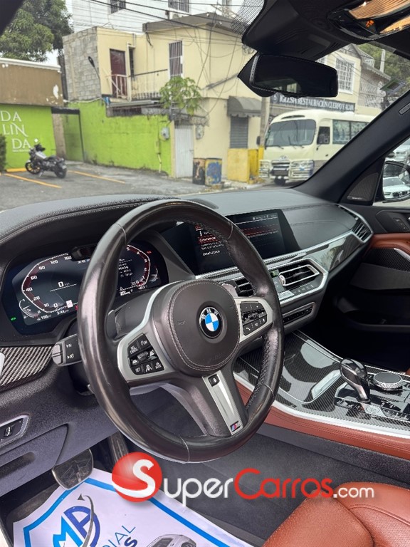 2021 BMW X 5 M Performance X-DRIVE 50i — foto 11 / 12