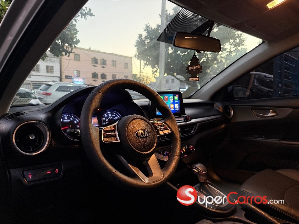 2020 Kia Forte — foto 4 / 7