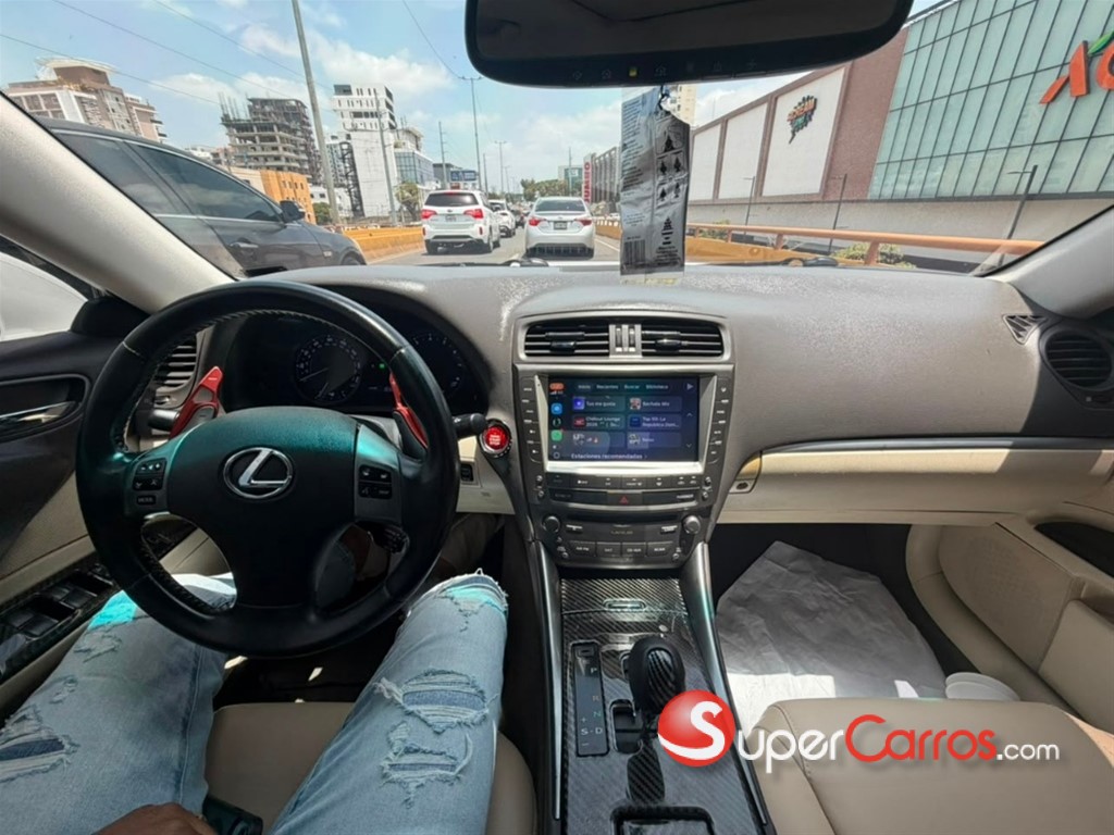 2011 Lexus ES 250 — foto 4 / 6