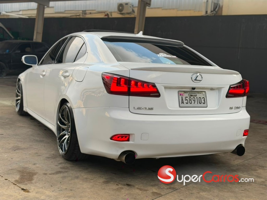 2011 Lexus ES 250 — foto 6 / 6