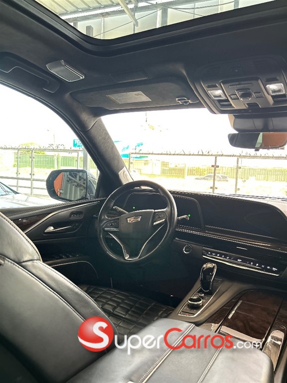 2022 Cadillac Escalade Premium Luxury — foto 5 / 12