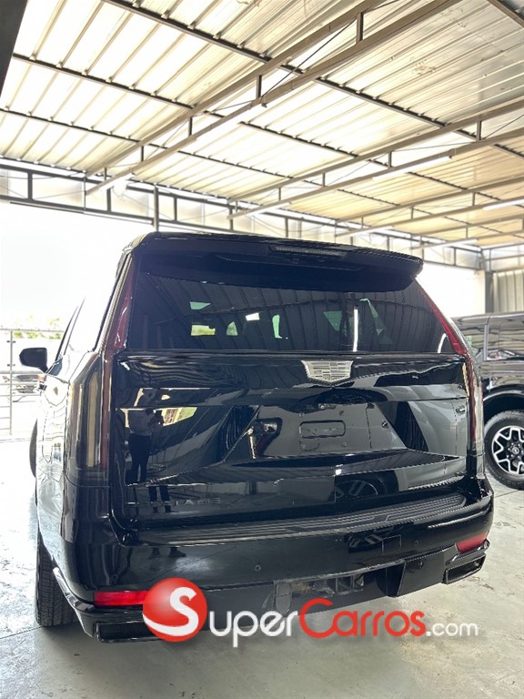 2022 Cadillac Escalade Premium Luxury — foto 8 / 12