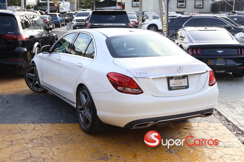 2018 Mercedes-Benz Clase C 300 — foto 2 / 8