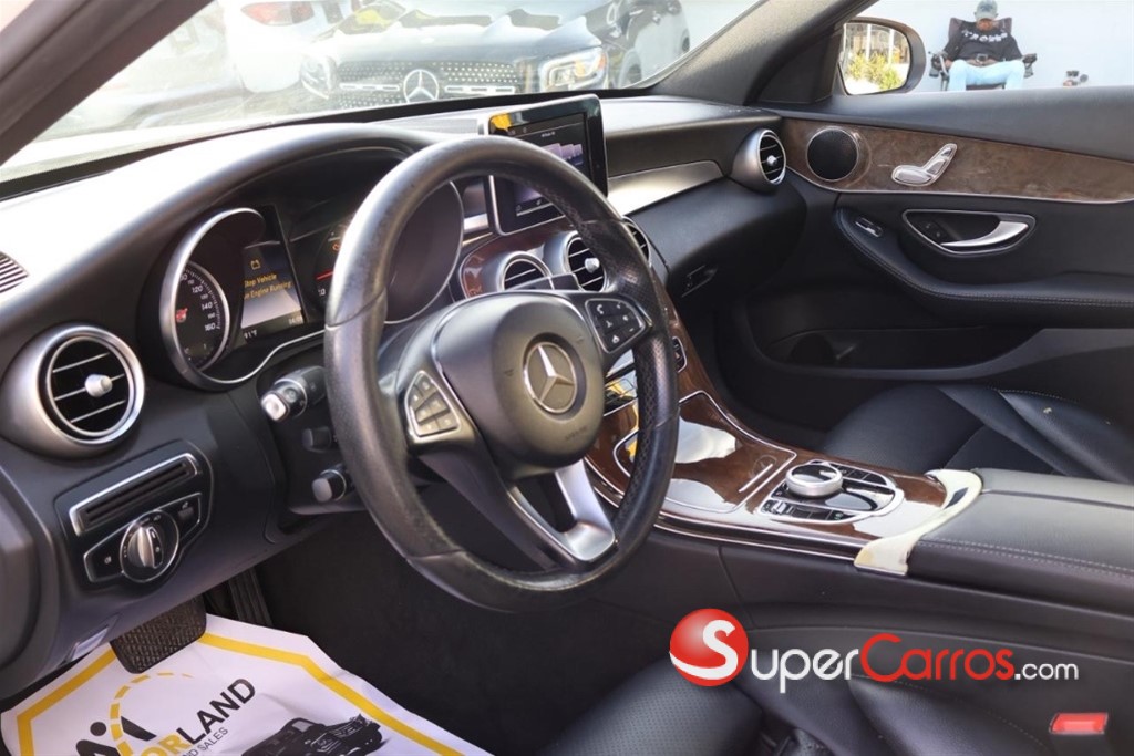 2018 Mercedes-Benz Clase C 300 — foto 4 / 8