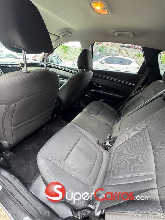 2022 Hyundai Tucson SE — foto 10 / 12