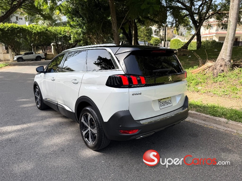 2020 Peugeot 5008 GT Line — foto 4 / 11