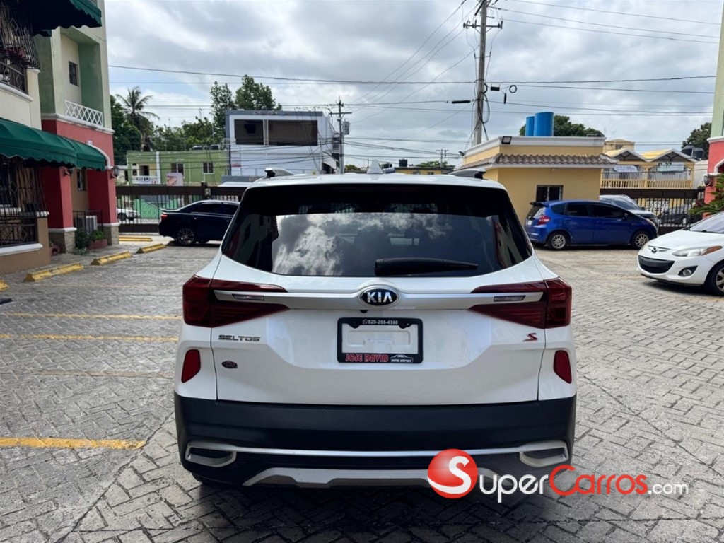 2021 Kia Seltos S — foto 7 / 12