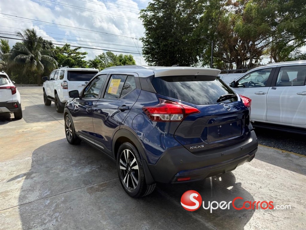 2020 Nissan Kicks SR — foto 5 / 12