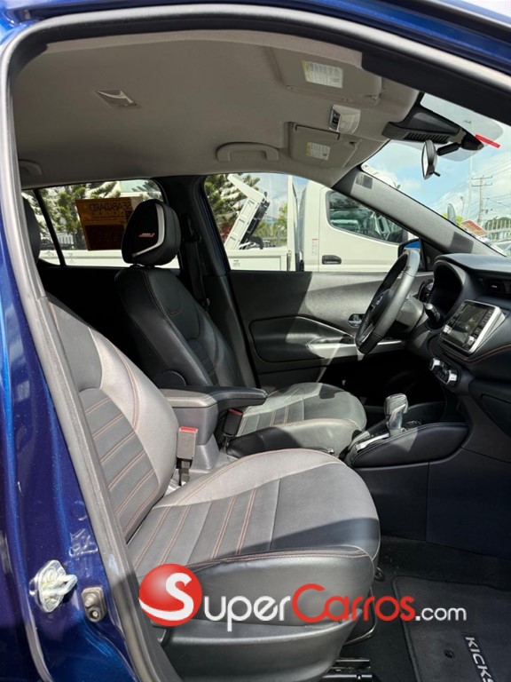 2020 Nissan Kicks SR — foto 9 / 12