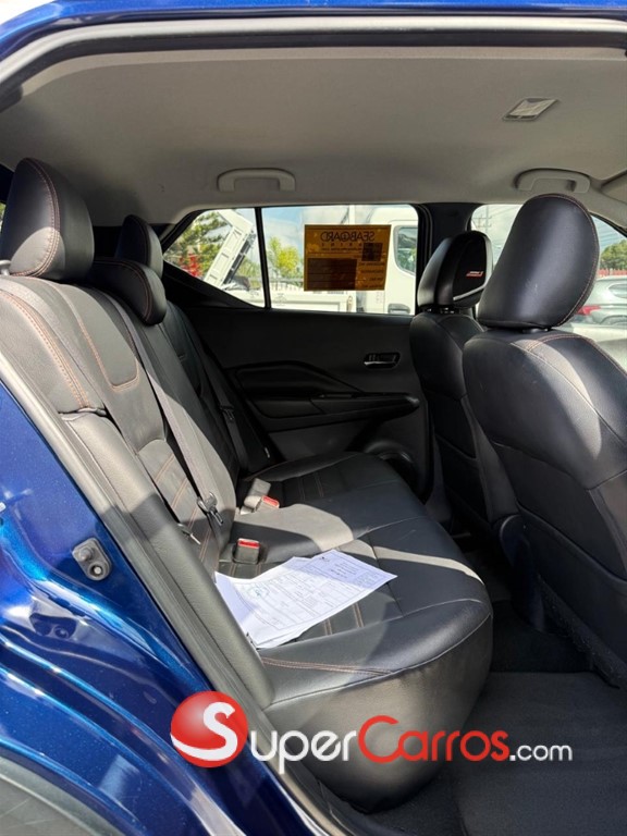 2020 Nissan Kicks SR — foto 10 / 12