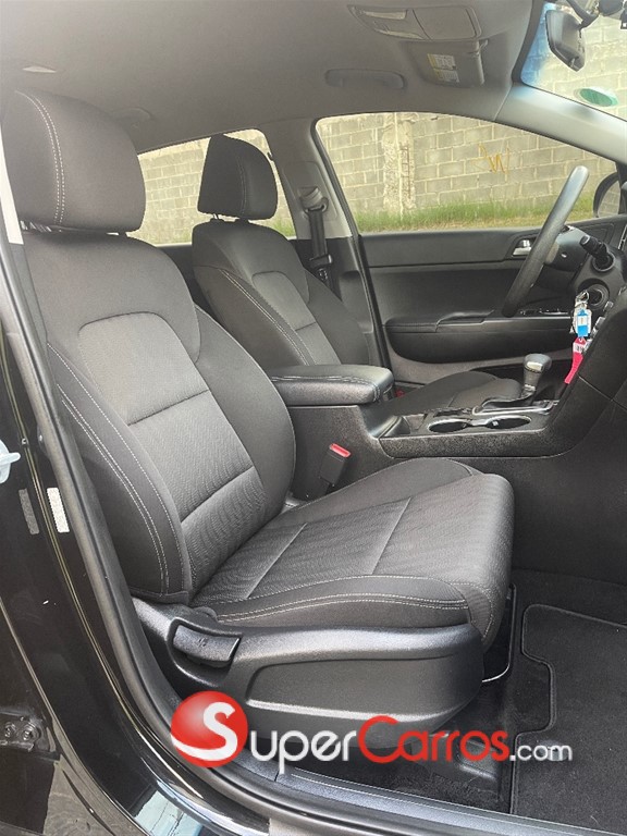 2020 Kia Sportage LX — foto 7 / 12