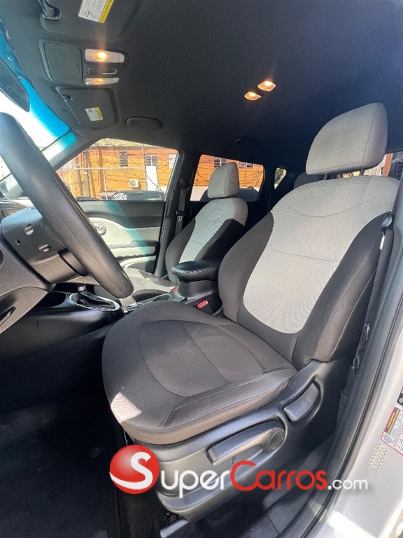 2019 Kia Soul LX — foto 6 / 10