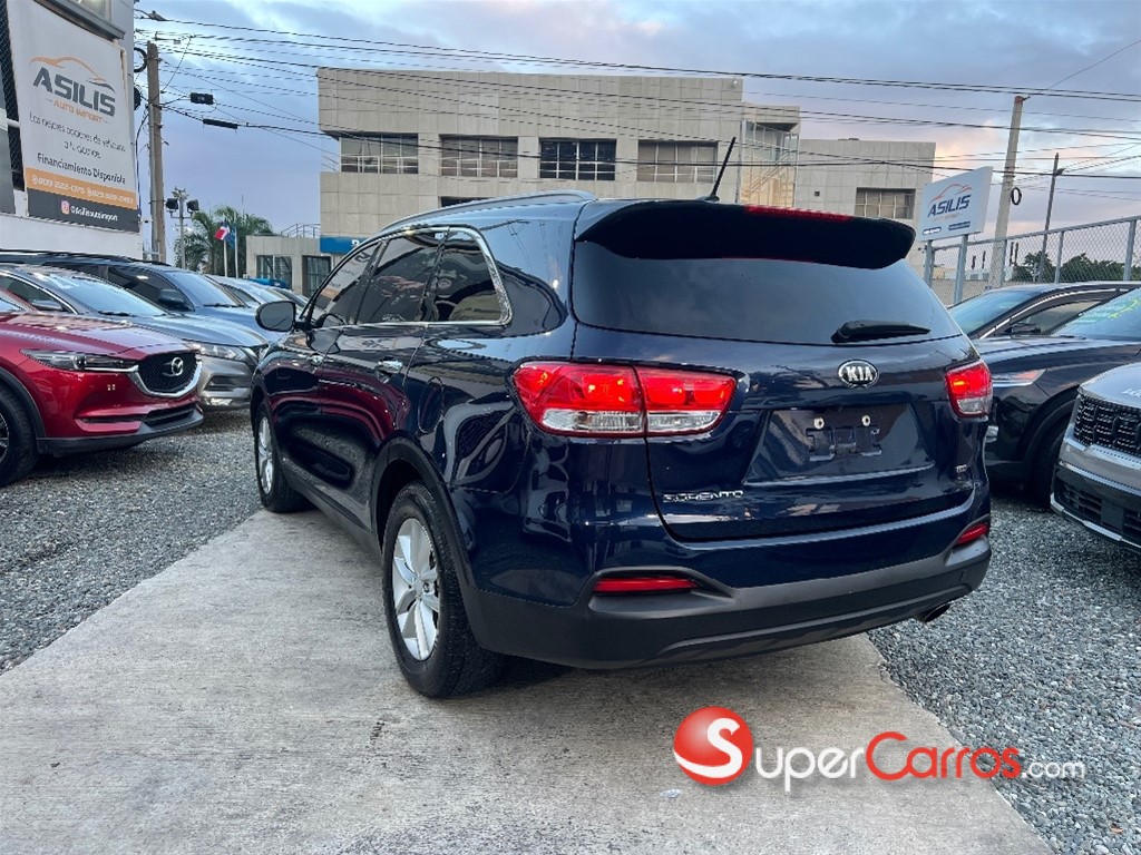 2017 Kia Sorento LX — foto 3 / 9