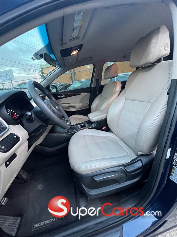 2017 Kia Sorento LX — foto 6 / 9