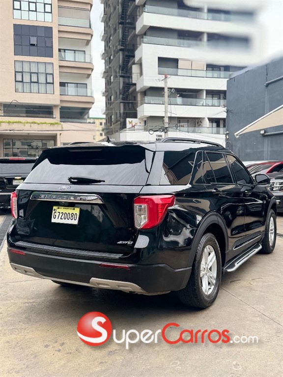 2021 Ford Explorer XLT 4WD — foto 4 / 7
