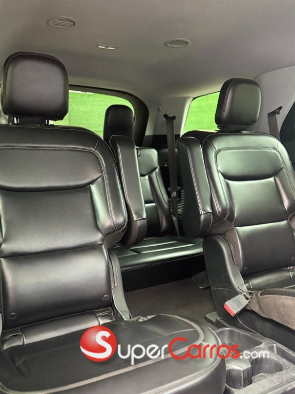 2021 Ford Explorer XLT 4WD — foto 7 / 7