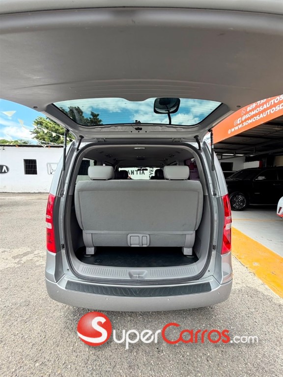 2020 Hyundai Grand Starex — foto 9 / 11