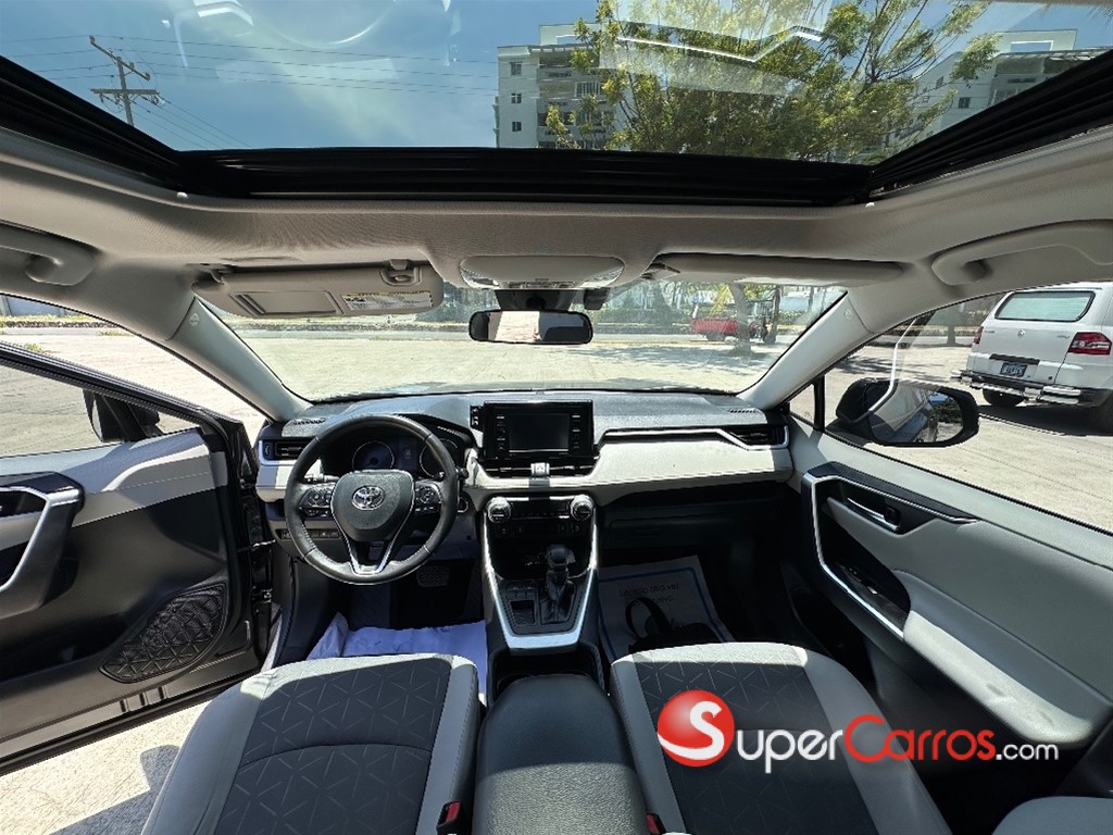 2021 Toyota RAV4 — foto 12 / 12