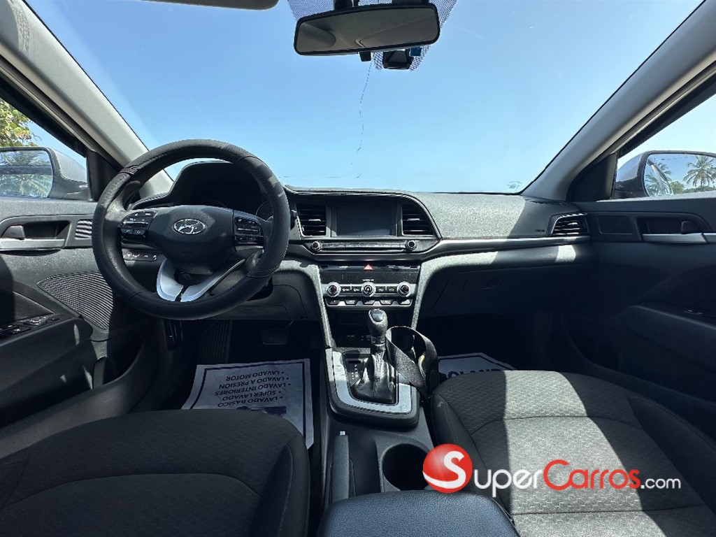 2021 Hyundai Elantra — foto 11 / 12