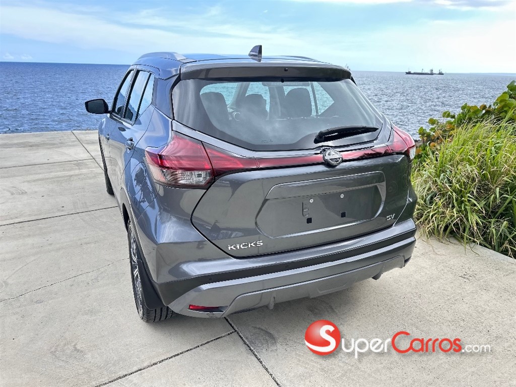 2021 Nissan Kicks SV — foto 5 / 12
