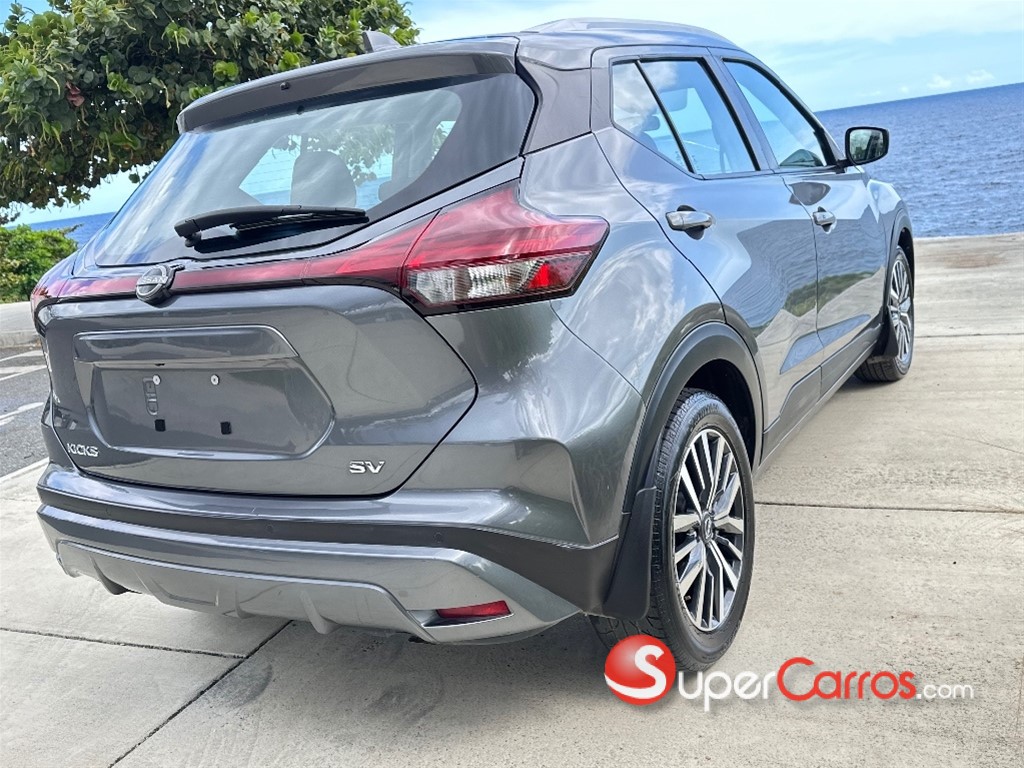 2021 Nissan Kicks SV — foto 6 / 12