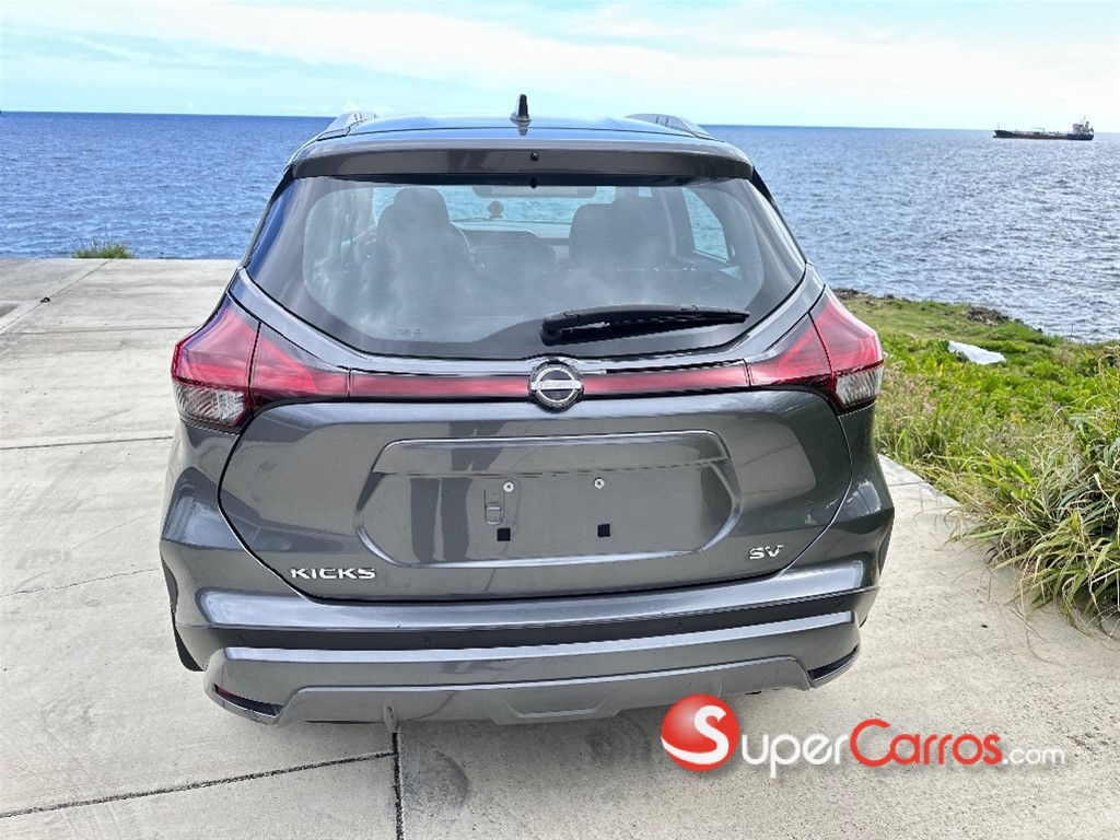 2021 Nissan Kicks SV — foto 10 / 12