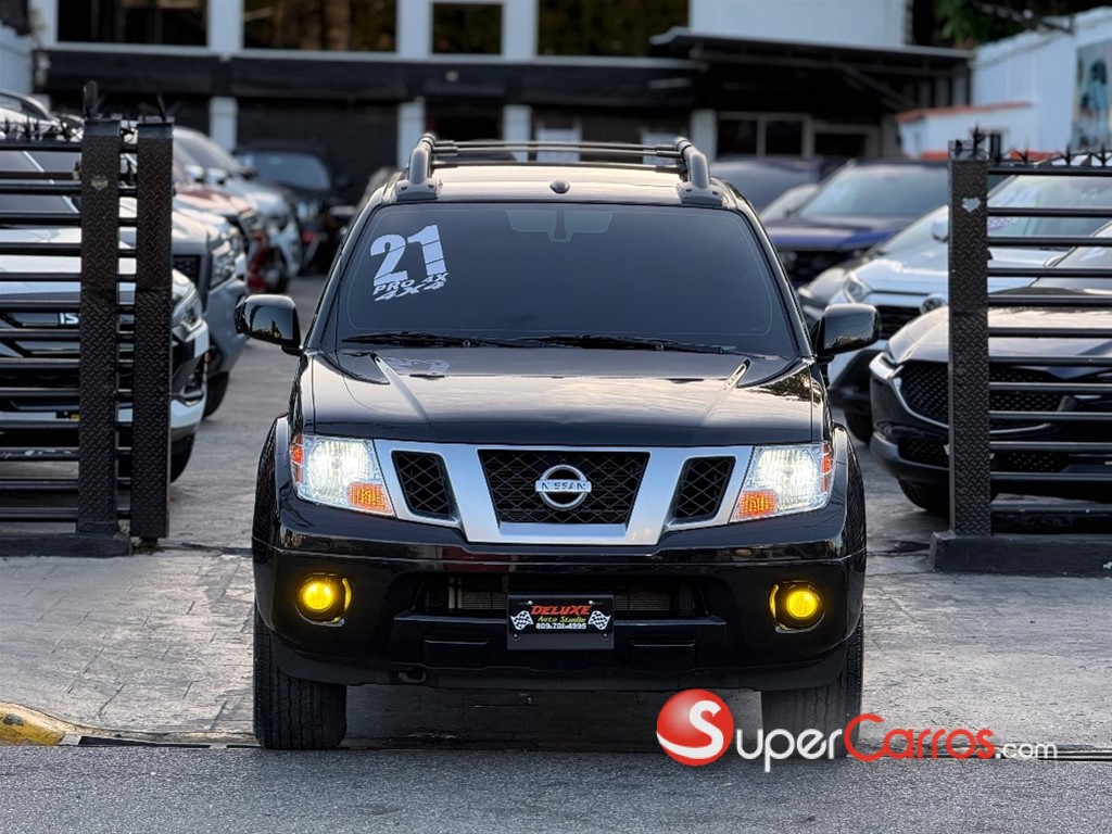 2021 Nissan Frontier Pro-4X — foto 2 / 12