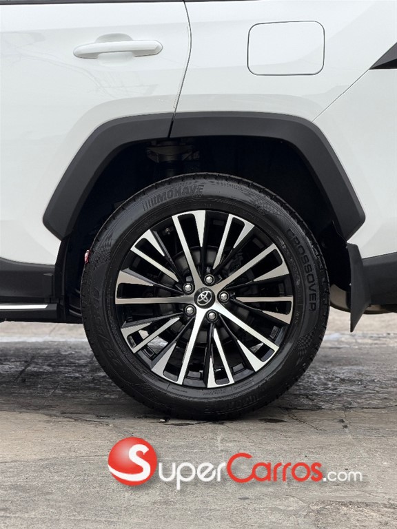 2020 Toyota RAV4 LE PLUS — foto 5 / 12
