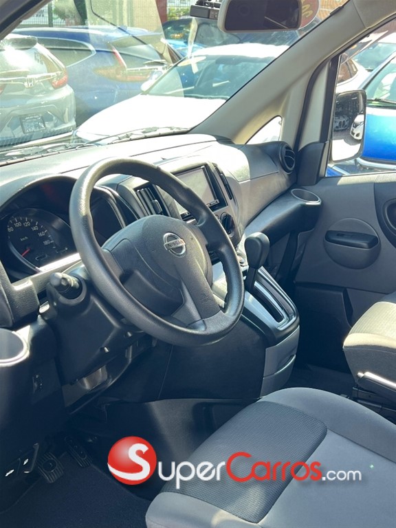 2020 Nissan NV 200 — foto 9 / 12