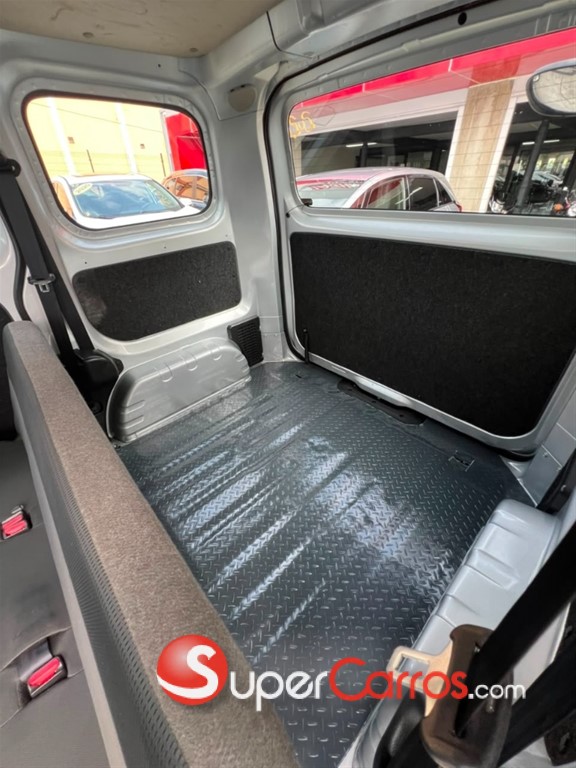 2021 Nissan NV 200 — foto 9 / 12