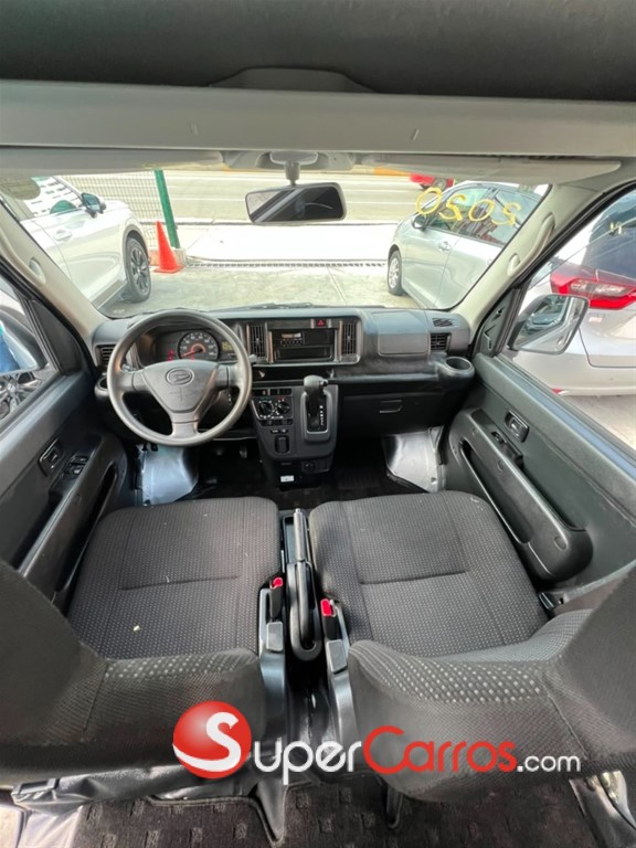 2020 Daihatsu Hijet — foto 6 / 12